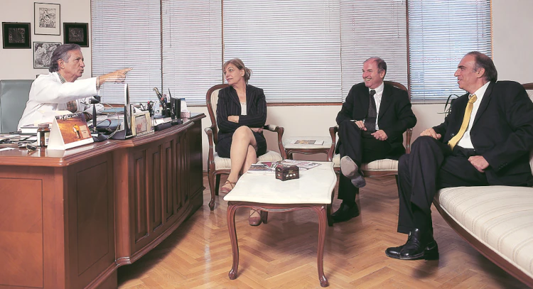 Prof Dr. Önder Berk, radyasyon onkologları Dr. Emin Kamgözen, Dr. Cemil Kuşoğlu ve Dr. Lale Atahan